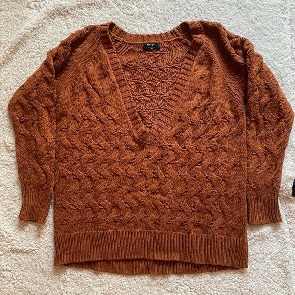 Nasty Gal Oversized V-Neck Sweater - Picture 2 of 6